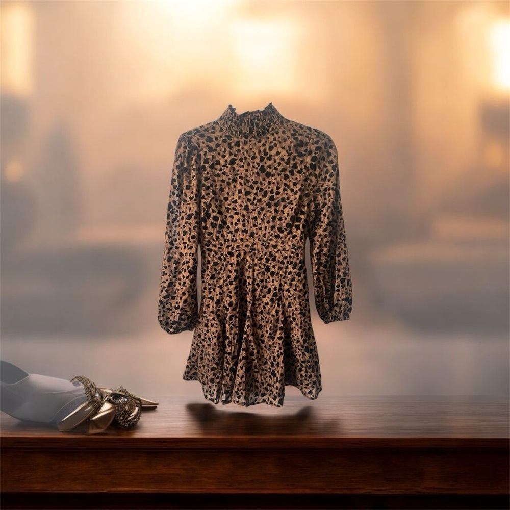 Rosie Harlow
Size XS
NWT
Leopard Print Long Sleeve Dress